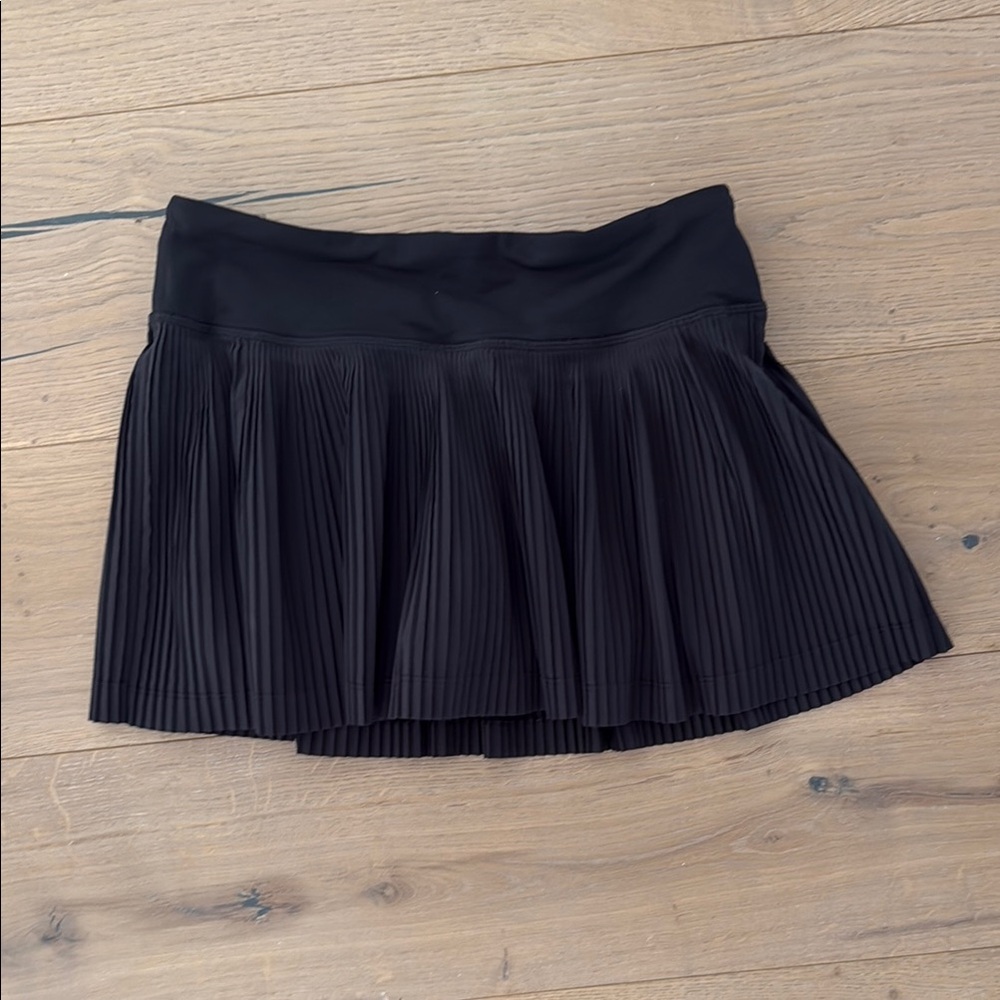 Lululemon Pleat to Street tennis skirt in black